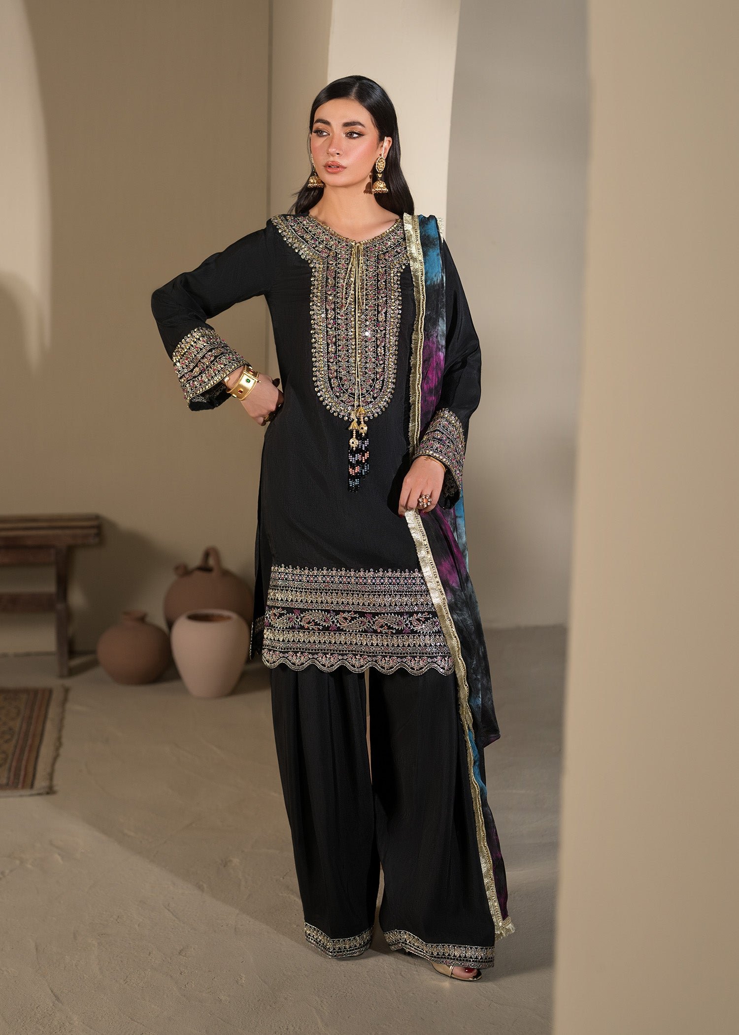 DSC07904.jpg Black Raw Silk Short Kurta 3-Piece (2619B)