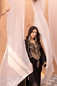 Black Virsa 3-Piece (ZR-2581)
